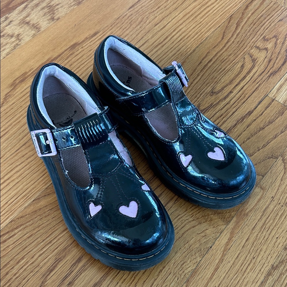Dr. Martens kids size 1 Bex Heart